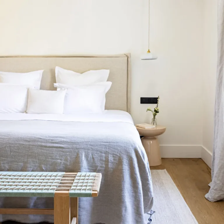 hotel-domaine-de-fontenille-luberon-camera-suite-alphonse-letto