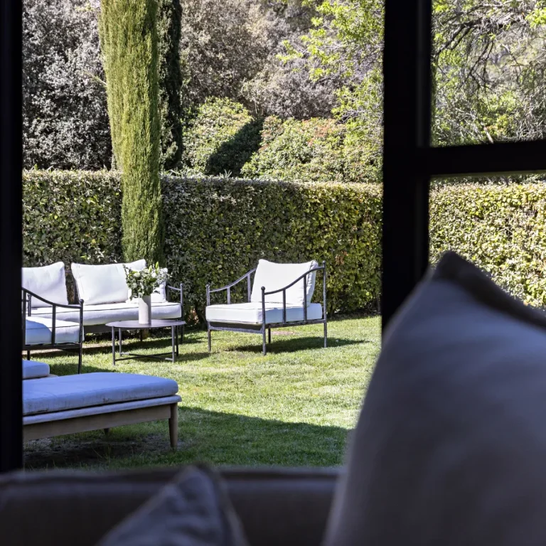 hotel-domaine-de-fontenille-luberon-camera-suite-giardino-vista-esterna