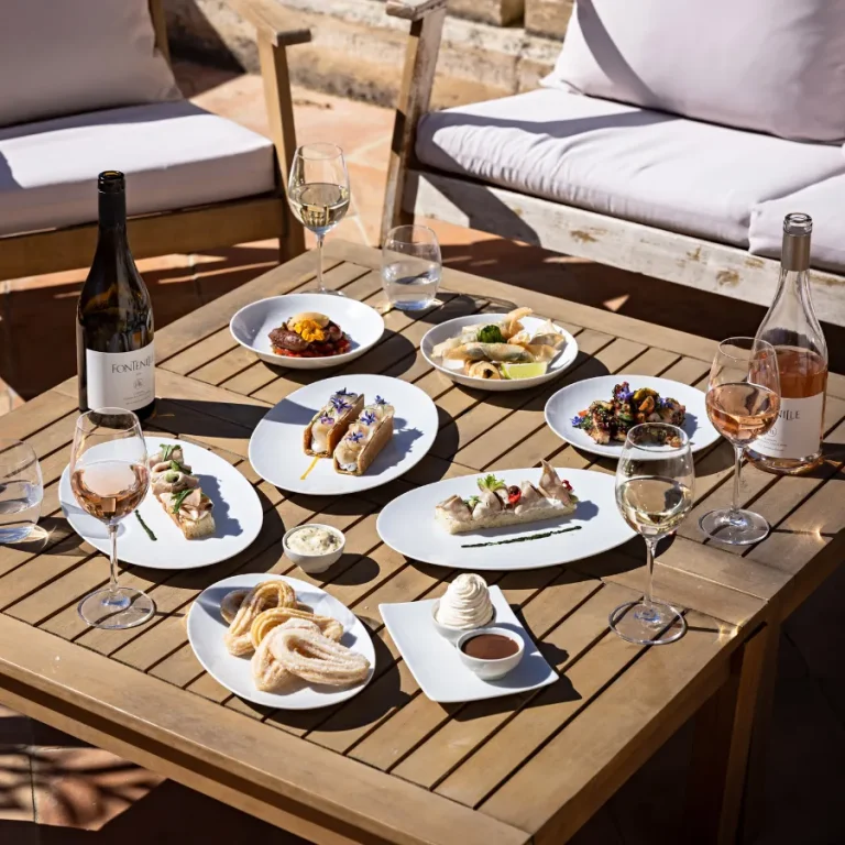 hotel-domaine-de-fontenille-may-meeting-tapas