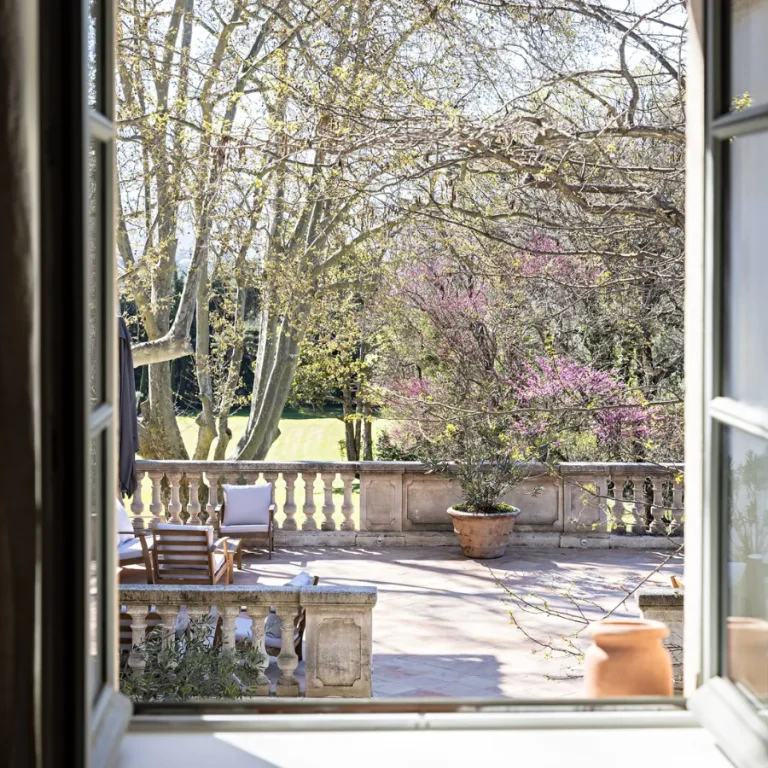 hotel-domaine-de-fontenille-luberon-chambre-suite-exterieur